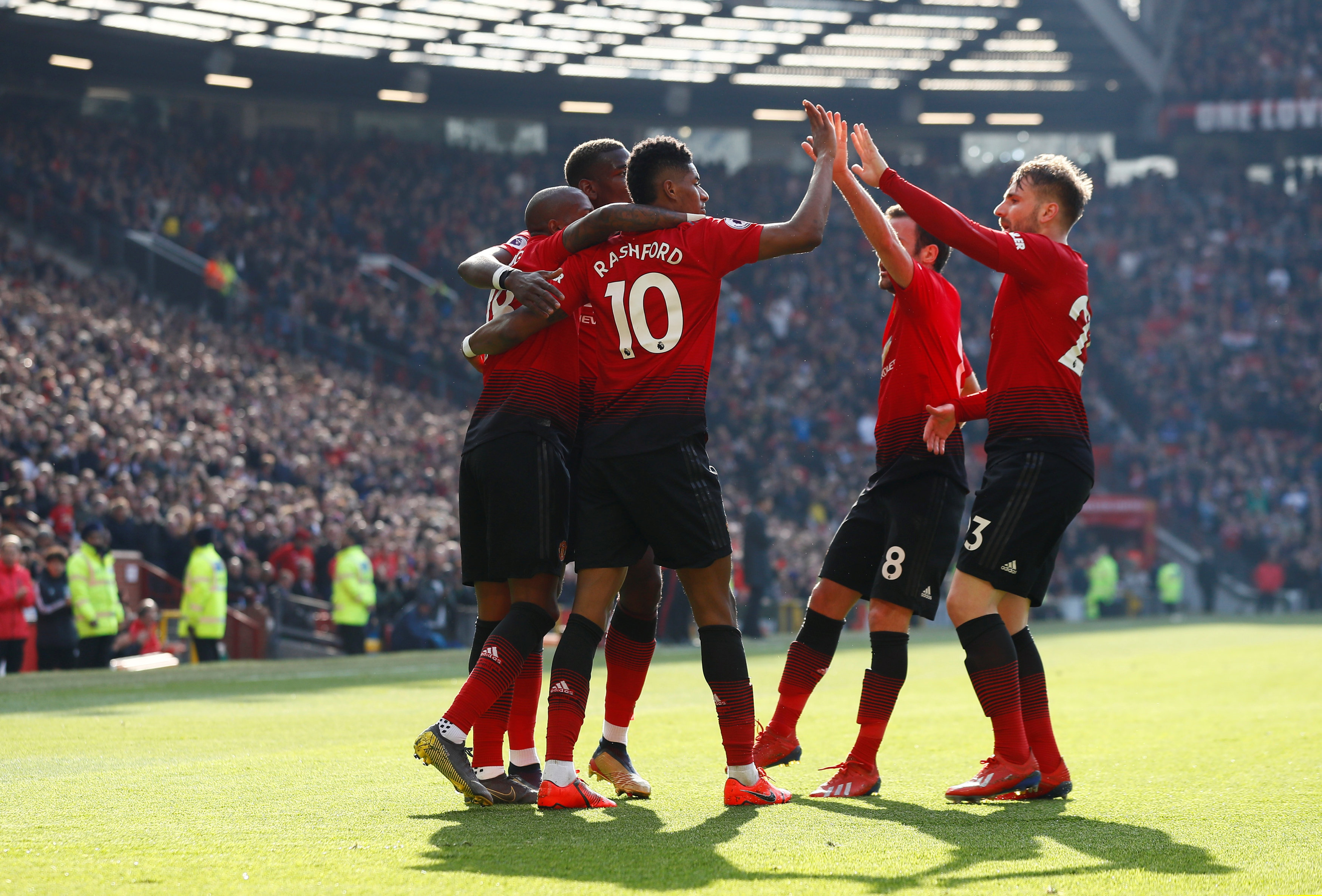 赛中某队同 赛中某队同