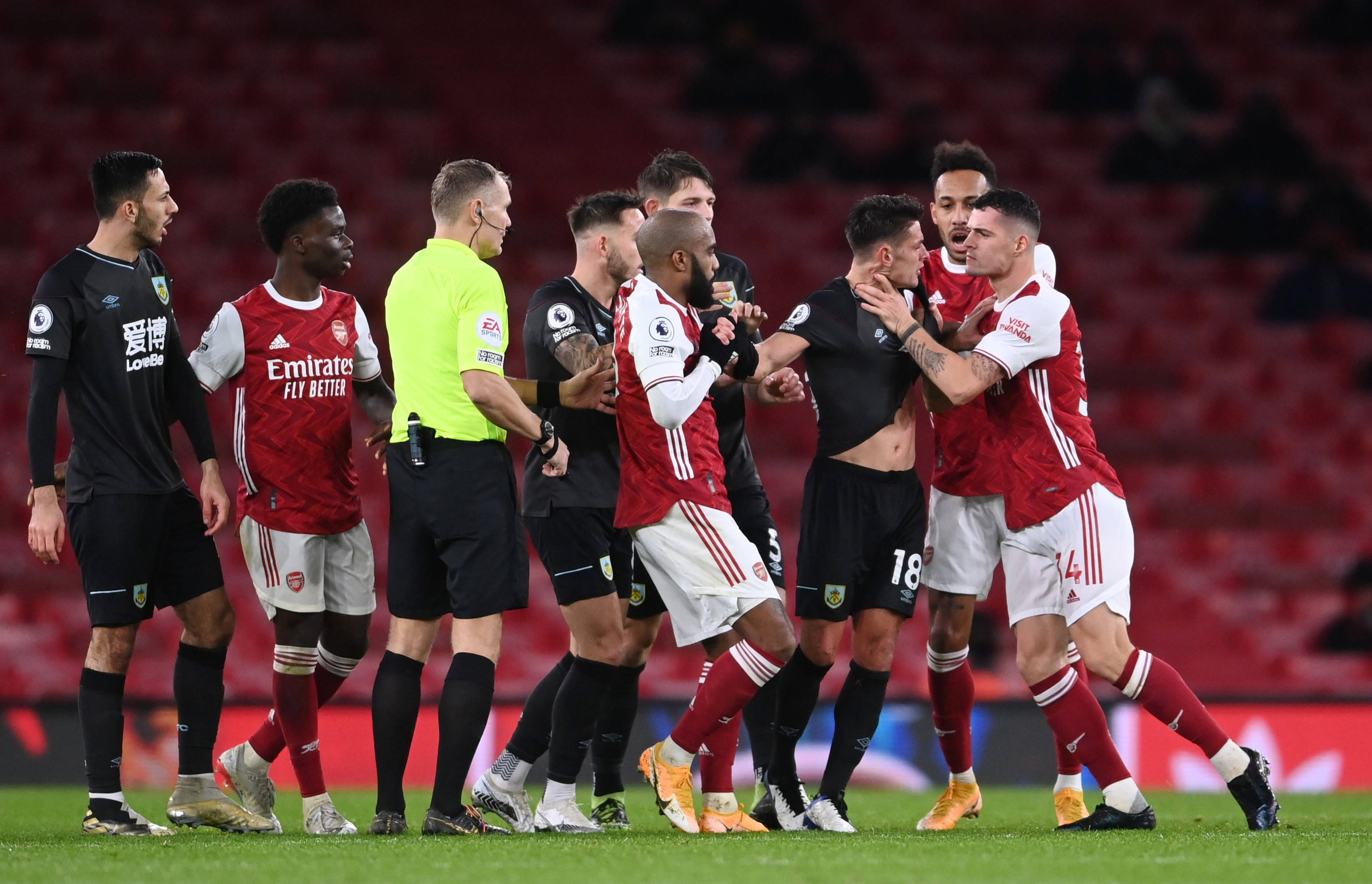 打破对手的 打破对手的